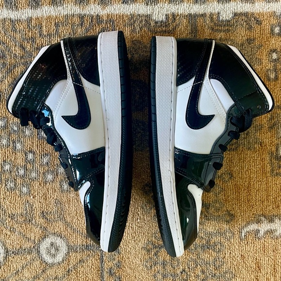 Air Jordan 1 Mid SE “All-Star 2021” Carbon Fiber GS 7Y or WMNS 8.5 DD2192-001 - Picture 4 of 12